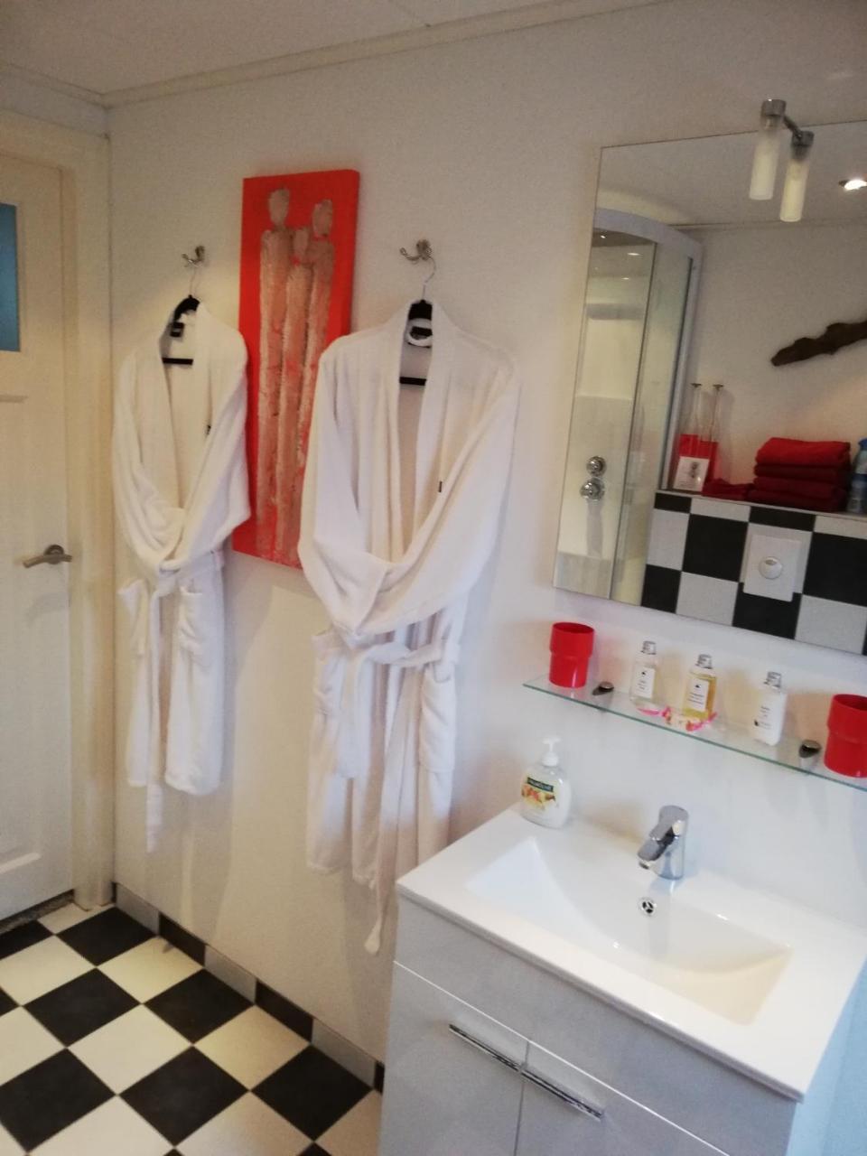 Rest En Romte Bed & Breakfast Birdaard Dış mekan fotoğraf